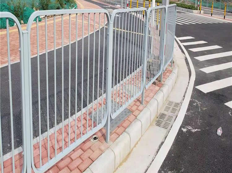 石家庄港式道路护栏